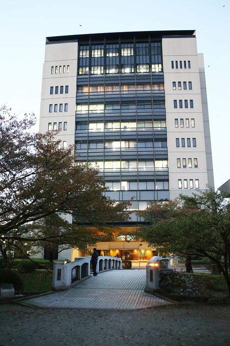 富山県警本部＝富山市