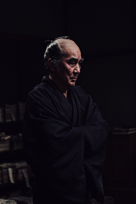 役所広司＝映画『八犬伝』（10月25日公開）オフショット （C）2024 『八犬伝』FILM PARTNERS.