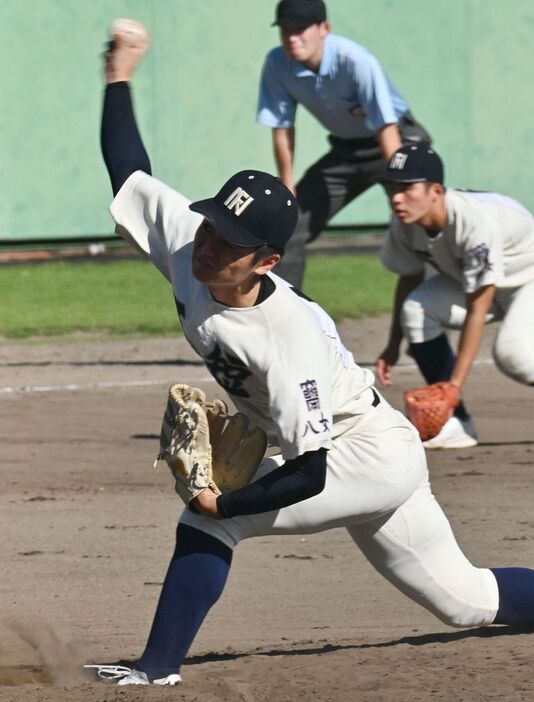 1失点で完投した西日本短大付の中野