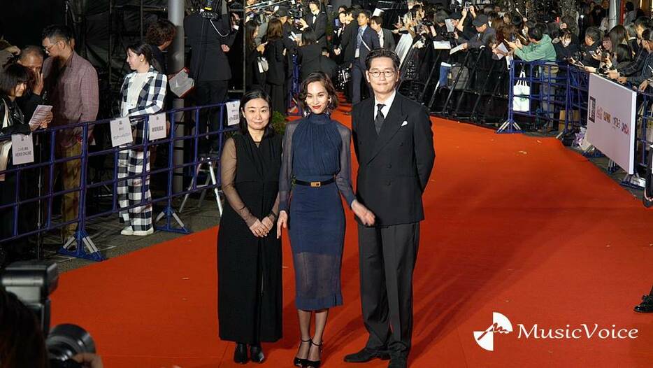 甲斐さやか監督、水原希子、井浦新