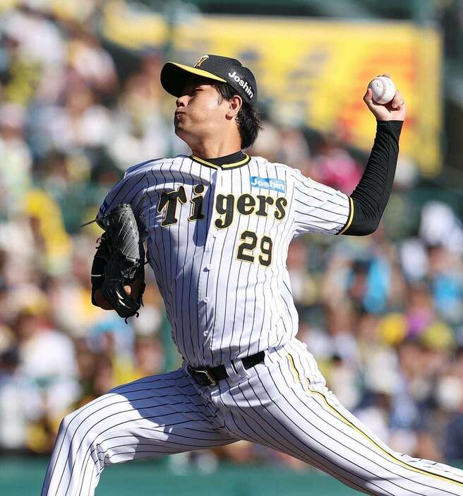 先発の阪神・高橋遥人＝甲子園球場（撮影・水島啓輔）