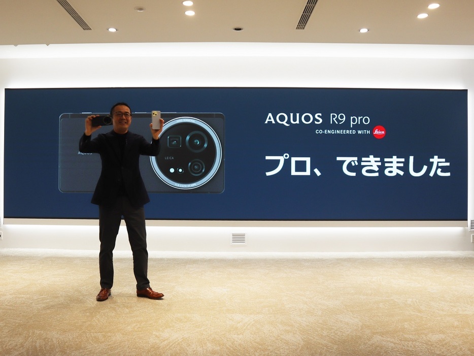 シャープ、全ての技術をつぎ込んだ「AQUOS R9 pro」--ライカ監修3眼カメラ、6色の「sense9」もの画像