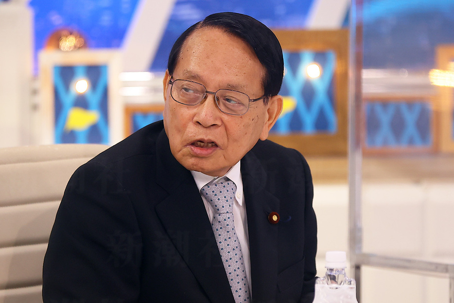 平沢勝栄氏