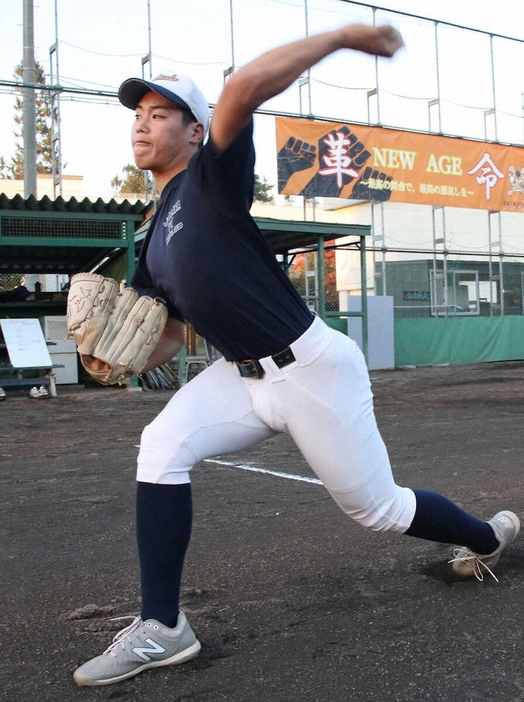 来季150キロ超えを目指す渋谷（撮影・武田　政樹）　　　　　　　　　　　　　　　　　　　　　　　　　　　　　　　　　　　　　　　　　　　　　　　　