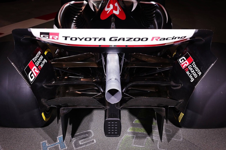 ハースVF-24のリヤウイングに掲出されたTOYOTA GAZOO Racingのロゴ