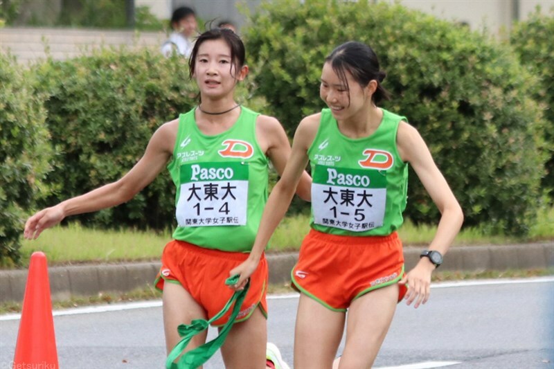 関東大学女子駅伝で2連覇を飾った大東大。4区・平尾暁絵から5区・川瀬真由へのリレー