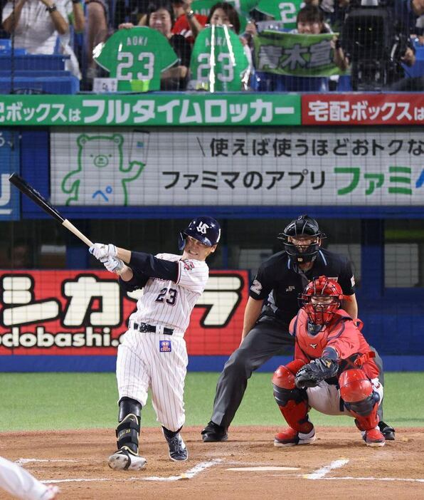 現役最後の試合でも2安打。日米通算2730安打とした＝2日、神宮球場