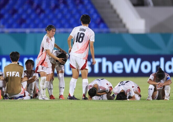 イングランドにPK戦で敗れたリトルなでしこ。(C)Getty Images