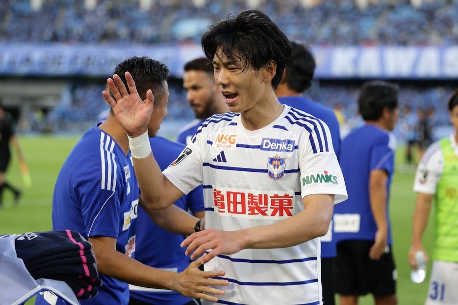 東洋大4年生の稲村隼翔はいまや、新潟になくてはならない存在になっている（写真◎J.LEAGUE）