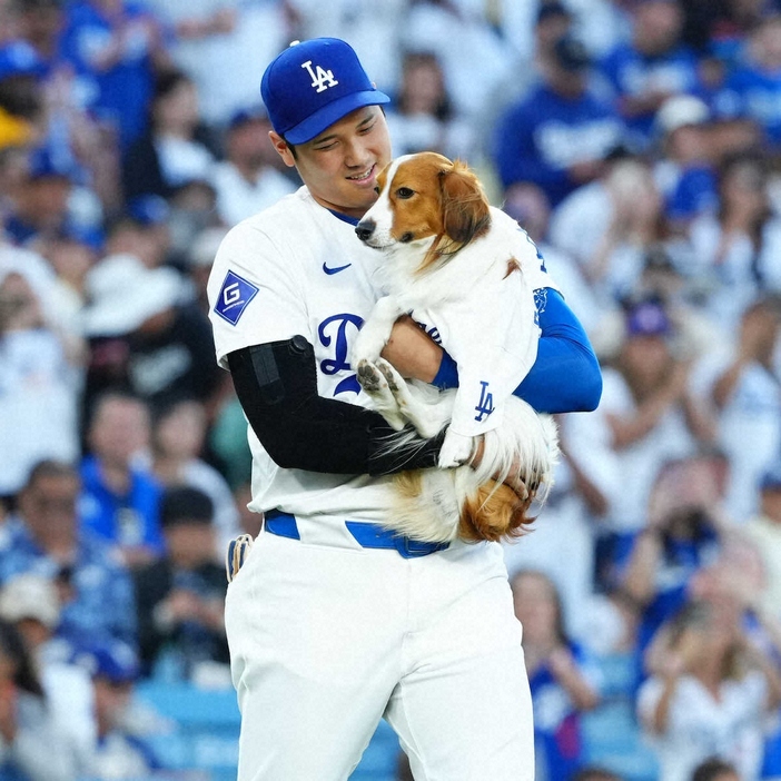 大谷と愛犬・デコピン