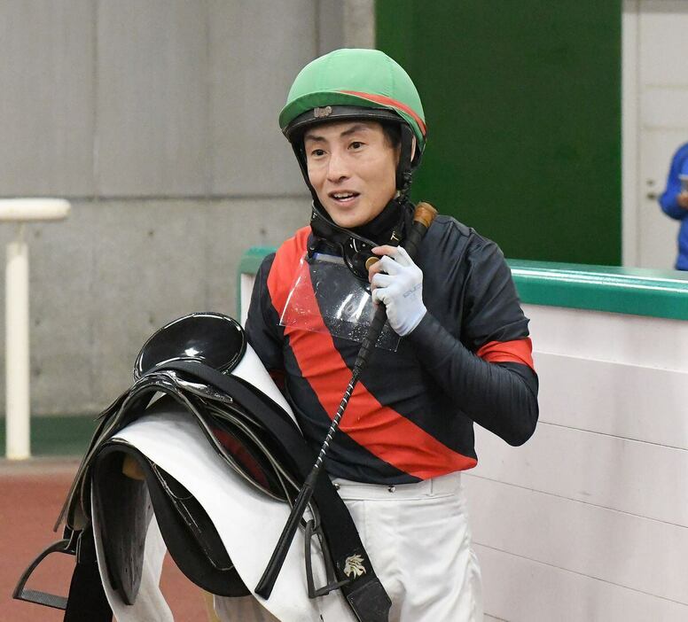 27日新潟12Rで復帰後初勝利を挙げた吉田隼人騎手