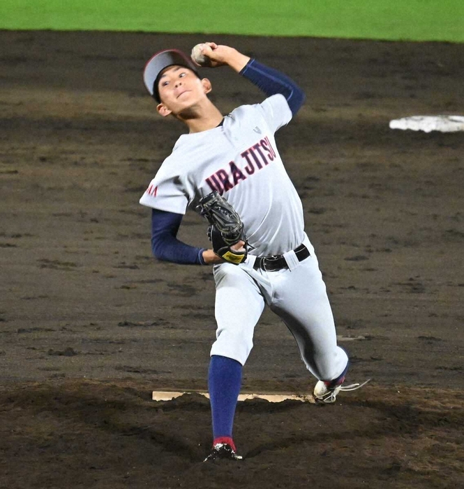 ＜つくば秀英・浦和実＞4安打完封した浦和実・石戸（撮影・村井　樹）