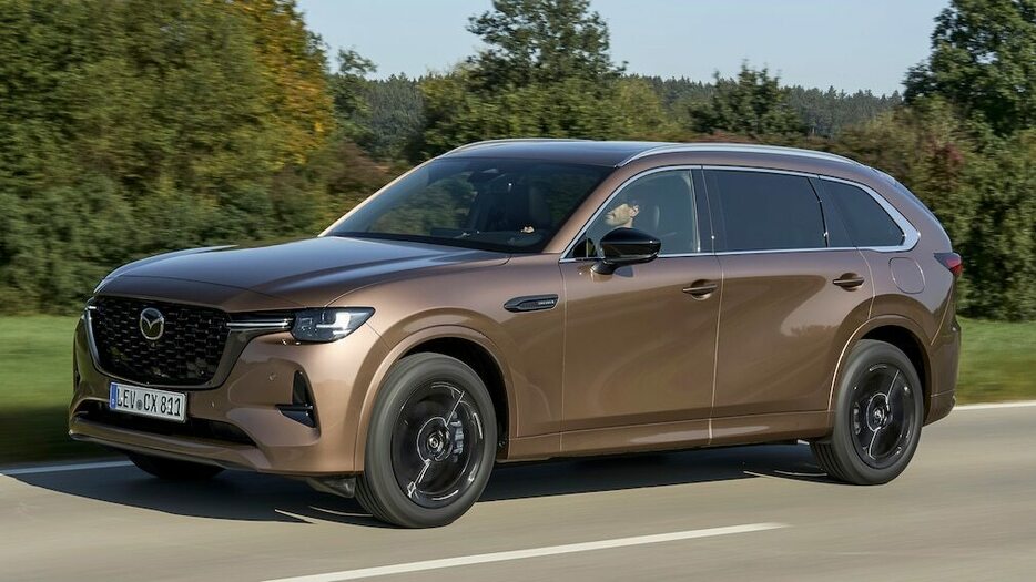 「マツダ CX-80」は欧州市場向けのフラッグシップモデルで、メルデスGLE、BMW X5と真っ向勝負する。