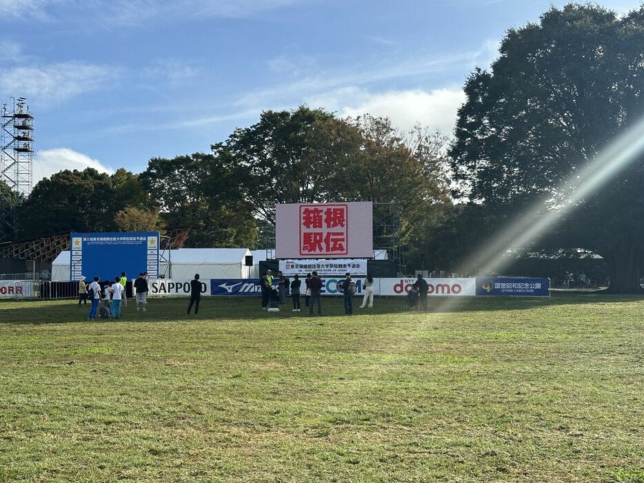 スタート前の予選会会場（カメラ・手島莉子）