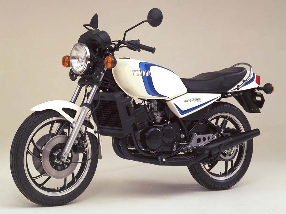 RZ250に先駆けてパリモーターショーで発表された、海外仕様のRD350LC。後に日本でもRZ350として発売される。