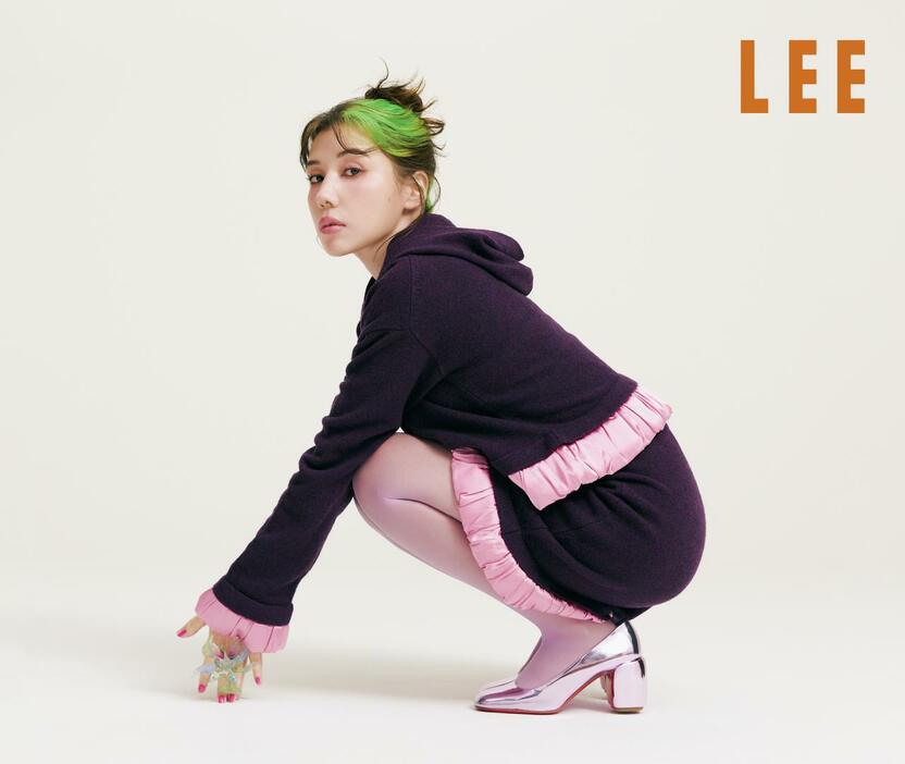 雑誌「LEE（リー）」11月号の表紙を飾った仲里依紗さん（C）「LEE」2024年11月号／集英社　撮影／尾身沙紀（io）