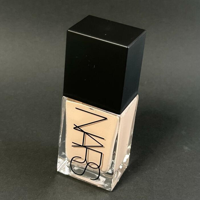 NARS ライトリフレクティング ファンデーション 全15色