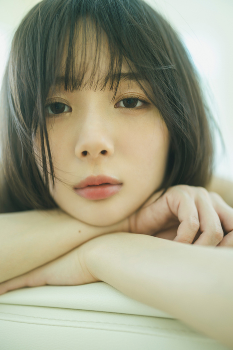 岡田紗佳の3rd写真集『おかぴのぴ』（小学館）より　撮影：藤本和典