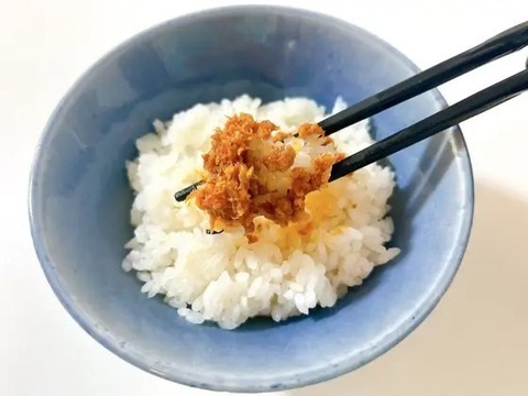 「鮭にんにく辣油 赤唐辛子」を食べた感想