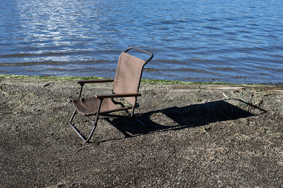 TRUCKの「TSP FOLDING LOW CHAIR」（5万1700円 ※購入当時は4万5100円）