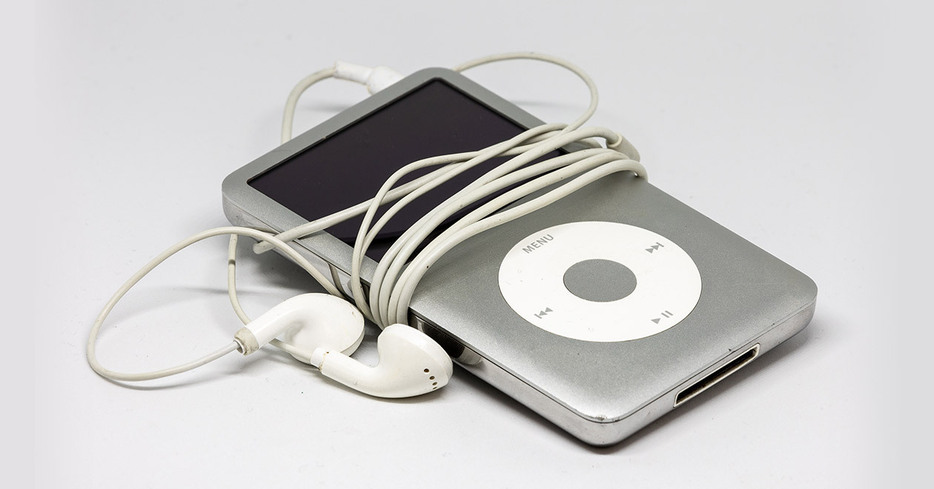 音楽プレイヤーとして愛されたiPod（Saku Schildt / Shutterstock.com）