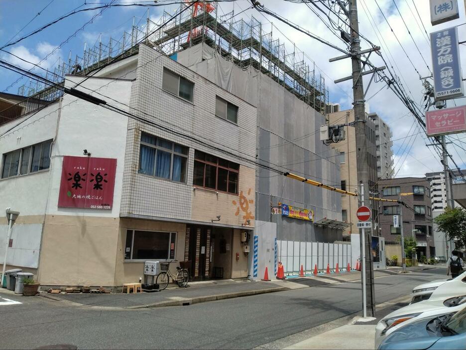 「プラウドタワー名駅」現地東側（筆者撮影）