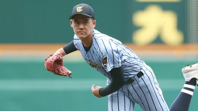 日本はハムにドラフト2位で交渉権を獲得された東海大相模の藤田琉生投手(写真：日刊スポーツ/アフロ)