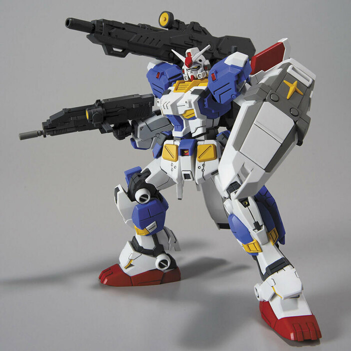 フルアーマーと冠するだけのことはある見た目。「HG 1／144 フルアーマーガンダム7号機」（BANDAI SPIRITS）　（C）創通・サンライズ