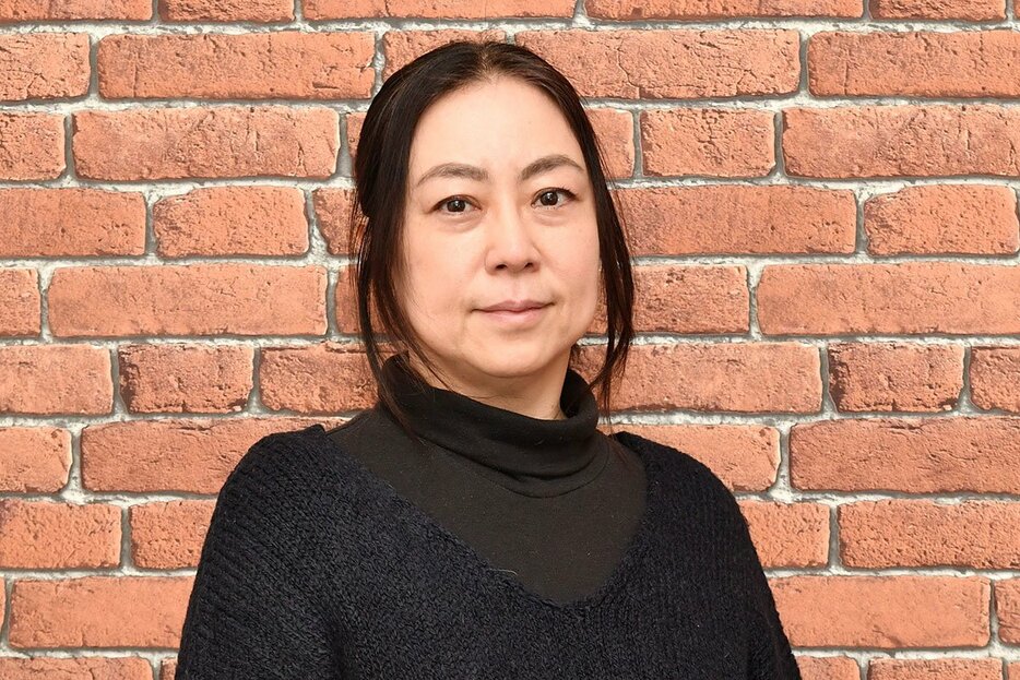 倉田真由美氏