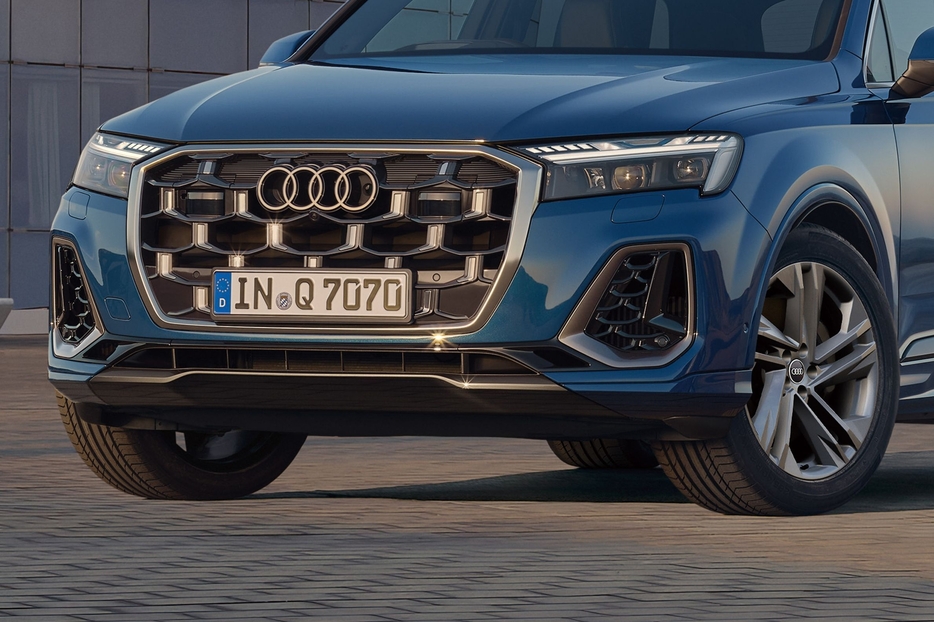 Q7はオプションで、オールホイールステアリングも搭載可能（SQ7には標準装備）。