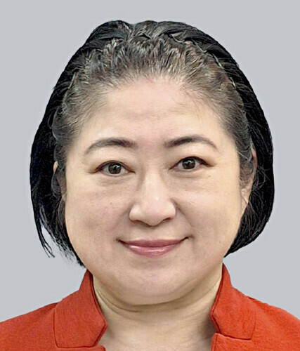 小宮山泰子氏