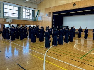 ４２人が参加