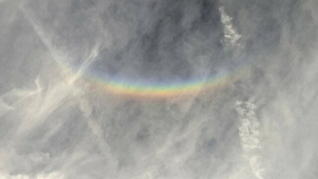 小豆島で観測された「逆さ虹」