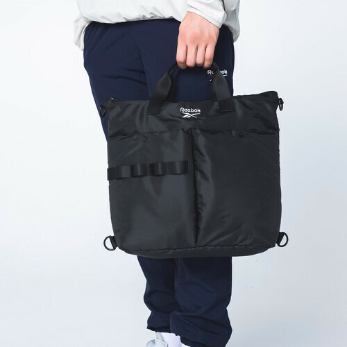 Reebok 4WAY HELMET BAG BOOK Special Package（出典：宝島社公式サイト）