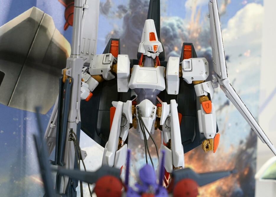 「重戦機エルガイム」のエルガイムMk-IIのプラモデル「R3 1／100 エルガイムMk-II」