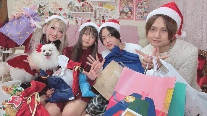 パートナーのあきたんさんと、家族みんなで過ごした一昨年のクリスマス。