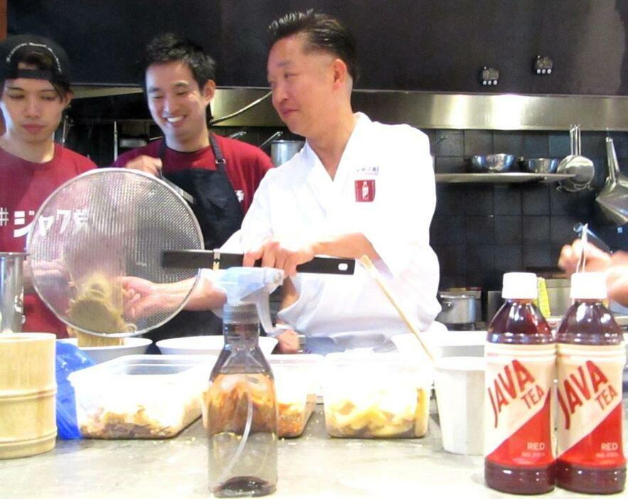 「らぁ麺・飯田商店」店主・飯田将太氏