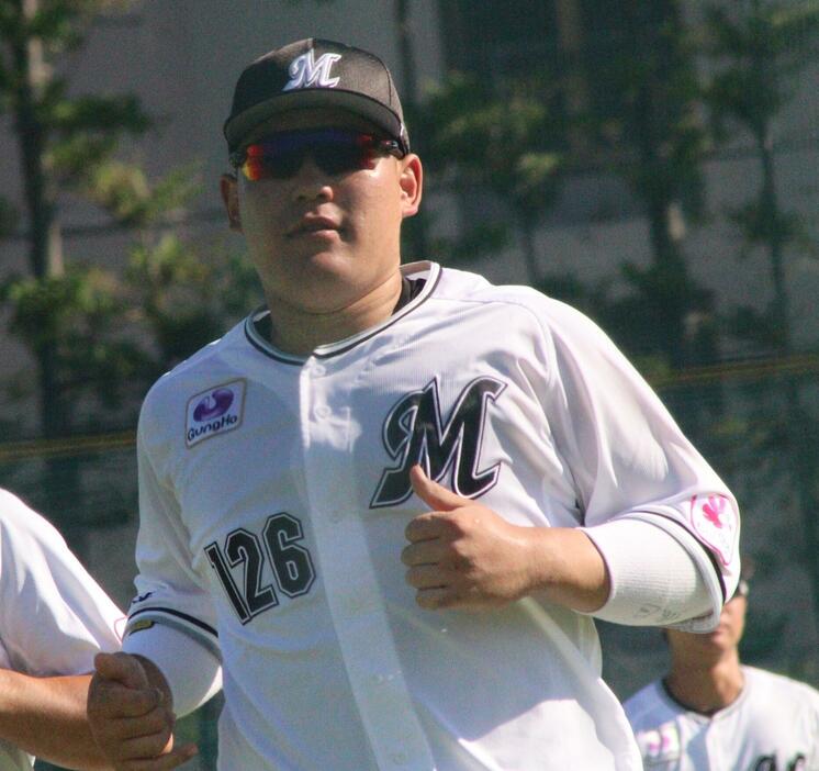 村山 亮介