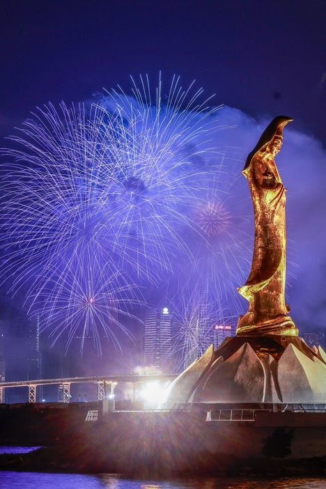 第32回マカオ国際花火コンテストで3位となった日本チームの花火＝2024年10月6日（写真：MGTO）