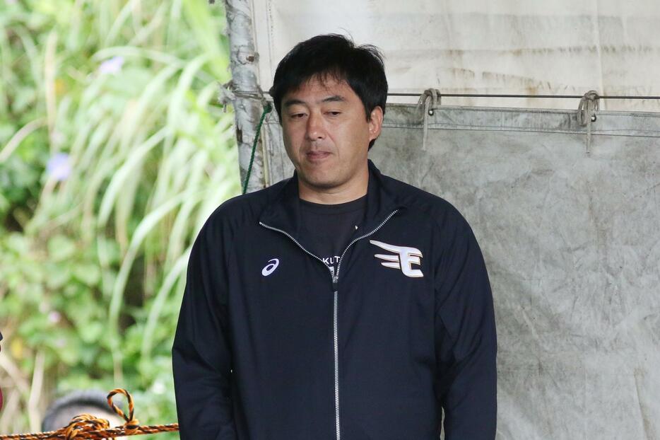 楽天は4位に終わった三木監督を1年で退任させ石井GMを兼任監督として抜擢（写真・黒田史夫）