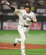 ソフトバンク・柳田悠岐インタビュー　イメージを、形にする 「打撃スタイルよりも、“ヒットになる”という結果をイメージする」