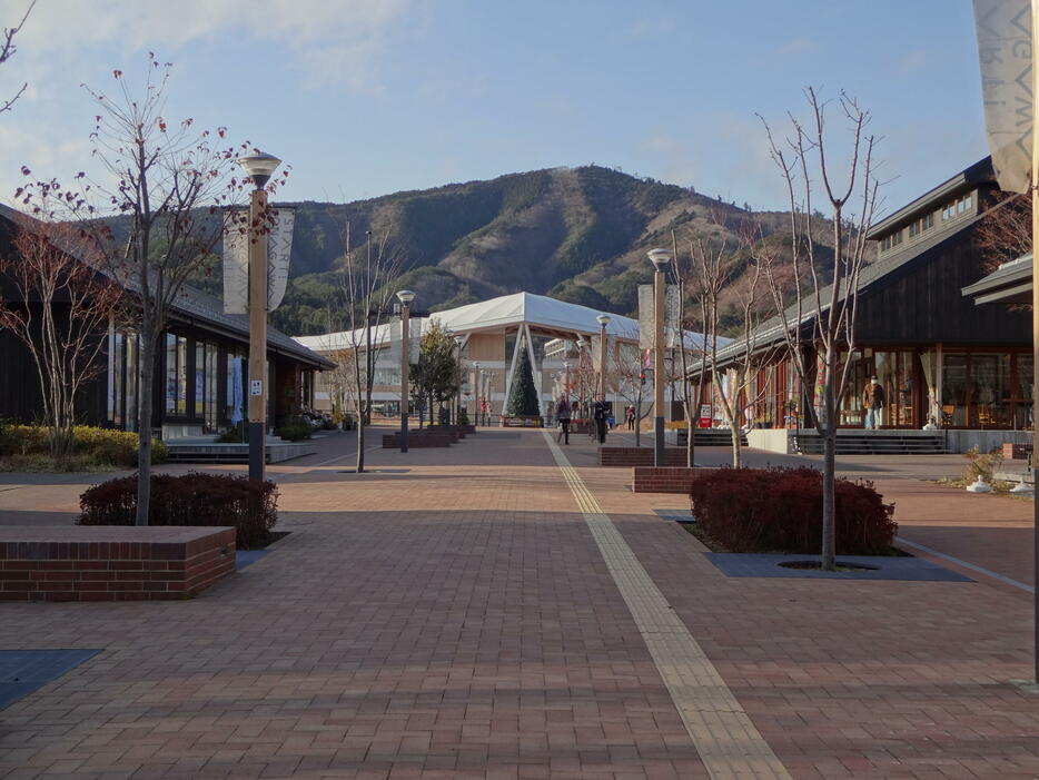 2017年、新たに整備された女川駅前（阿部こころさん提供）