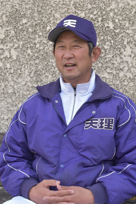 天理・中村良二監督＝奈良県天理市で２０２１年３月１４日午後２時３９分、広瀬晃子撮影