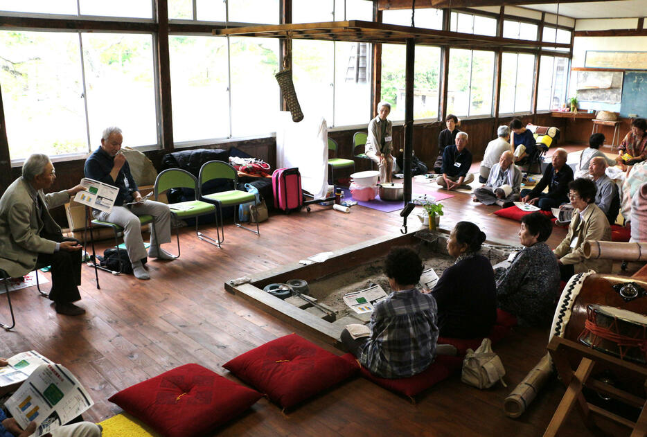 旧佐須小学校では勉強会など、住民が参加するイベントも開かれていた（写真提供：ふくしま再生の会）