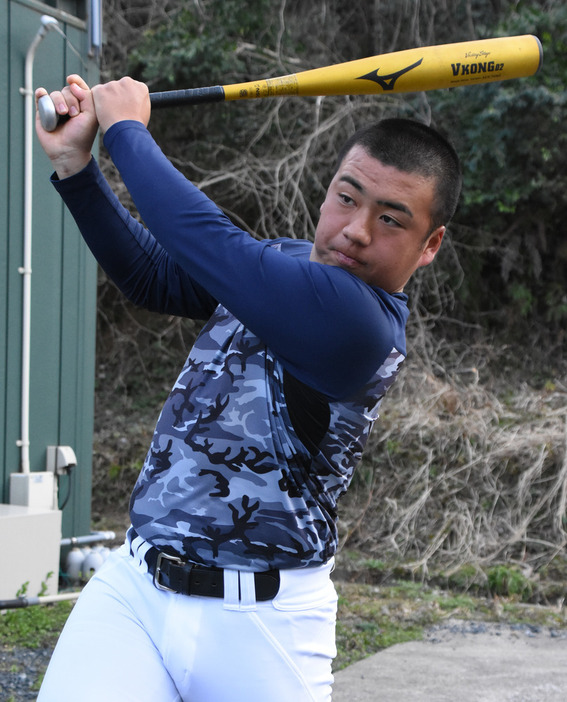 鳥取城北の後藤和輝内野手（２年）＝鳥取市国府町三代寺で、野原寛史撮影