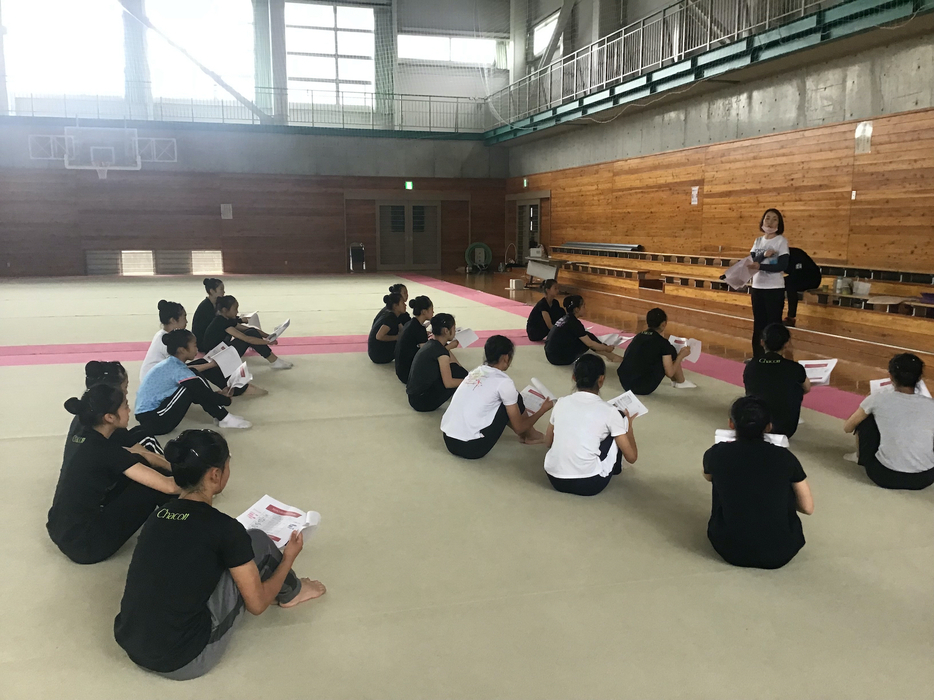 上條さんによる栄養勉強会（写真提供：橋爪さん）