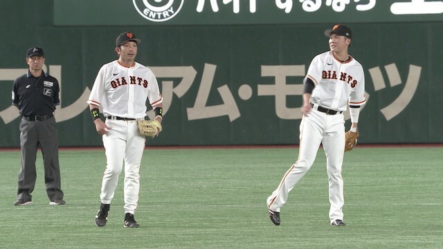 サードを守る松田宣浩選手とショートを守る坂本勇人選手(画像:日テレジータス)