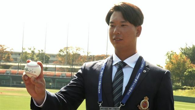 ロッテに1位指名を受けた明治大学・上田希由翔選手