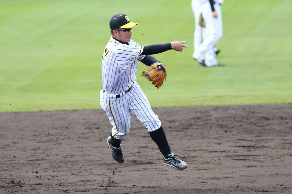 阪神・鳥谷はなぜ虎ファンの熱烈な支持を受けるのか？(写真・黒田史夫）