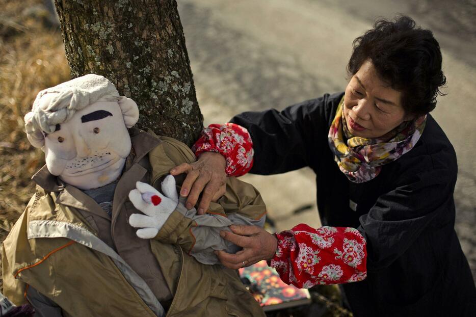 住民より人形が多い村 徳島県の集落が話題に＝2015年3月16日（ロイター/アフロ）